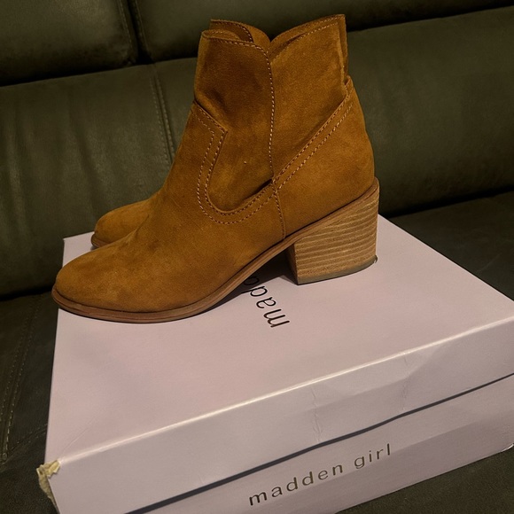 Madden Girl Houston Cognac Fabric - Picture 4 of 5